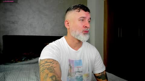 Snapshot of blowmyxxl chatting on 01-31-25, 10:31 Nico online show from 01-31-25, 10:31