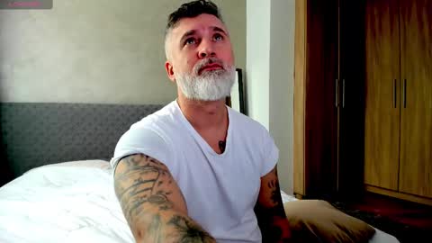 Snapshot of blowmyxxl chatting on 02-18-25, 11:33 Nico online show from 02-18-25, 11:33