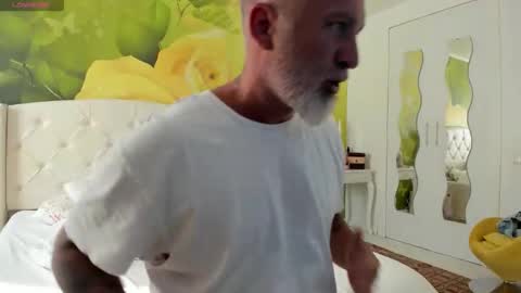 Nico online show from 05-11-26, 05:57