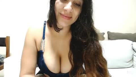 Snapshot of blue_and_jacob chatting on 12-04-24, 04:54 BLUE online show from 12-04-24, 04:54