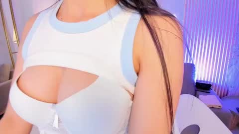 Snapshot of blue_angeel chatting on 05-11-26, 03:51 blue_angeel online show from 05-11-26, 03:51