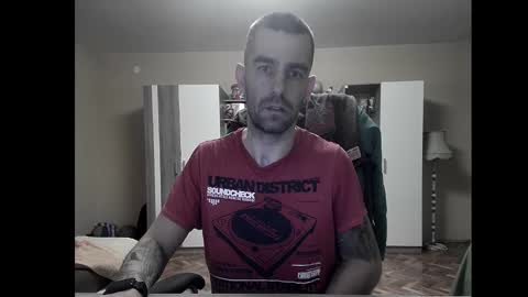 Runaway online show from 12-01-24, 07:47