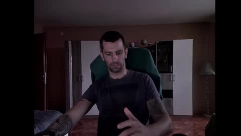 Runaway online show from 01-03-25, 02:08