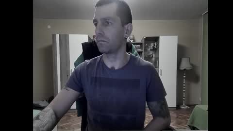 Runaway online show from 01-06-25, 07:35