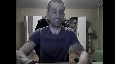 Runaway online show from 01-10-25, 08:37