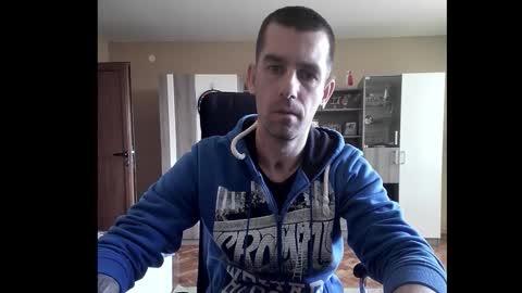 Runaway online show from 03-06-26, 01:18