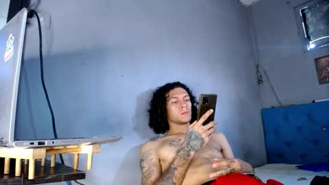 Snapshot of blue_morningstar chatting on 02-08-26, 08:23 bunbury online show from 02-08-26, 08:23
