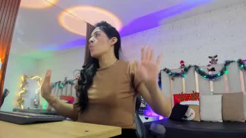 blue_tay1 online show from 12-21-25, 12:01