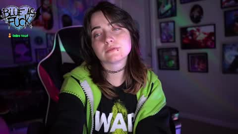 Blue online show from 12-12-24, 03:10