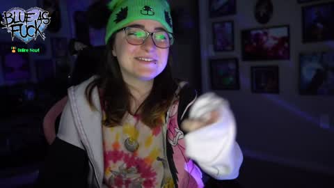 Blue online show from 01-21-25, 02:33