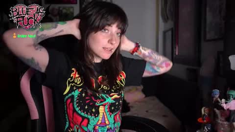 Blue online show from 11-21-25, 01:59