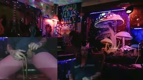 Snapshot of bluebandekim chatting on 01-10-25, 02:35 bluebandekim online show from 01-10-25, 02:35