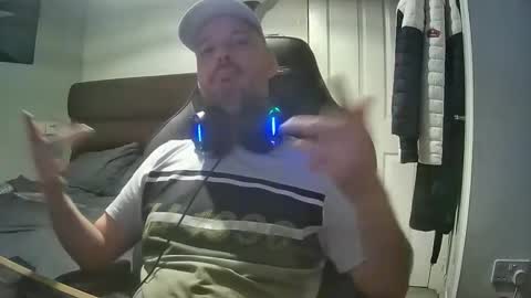 bluebirdflame1 online show from 12-23-24, 06:37