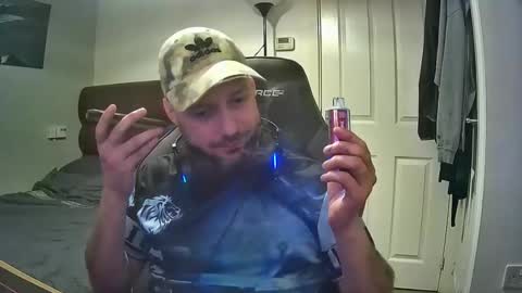 bluebirdflame1 online show from 02-18-25, 10:47