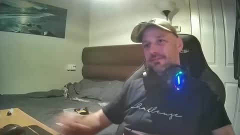 bluebirdflame1 online show from 03-12-25, 06:18