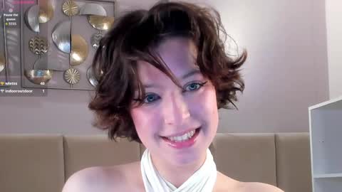 Snapshot of bluebreeze8 chatting on 06-06-26, 03:11 Charlotte dont forget to thumbs up me online show from 06-06-26, 03:11