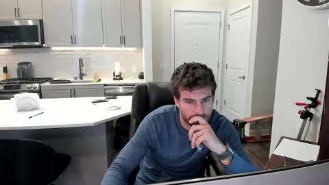 Snapshot of bluecollarhunk chatting on 12-18-25, 08:04 BlueCollarHunk online show from 12-18-25, 08:04