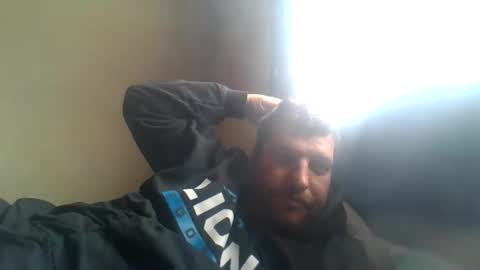 bluedemoneyes1986 online show from 02-05-25, 06:37