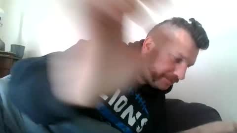 bluedemoneyes1986 online show from 02-18-25, 06:37