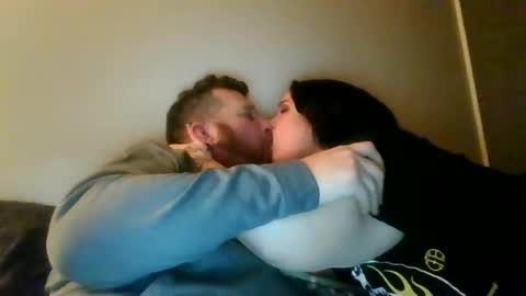 bluedemoneyes1986 online show from 03-01-25, 04:15