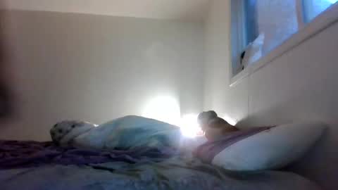 bluedemoneyes1986 online show from 09-24-25, 11:57