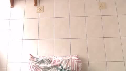 Tee online show from 03-11-25, 07:58