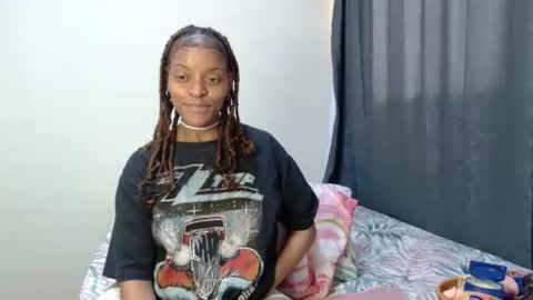 Tee online show from 03-27-26, 10:37