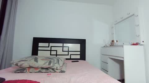 bluediamond_ online show from 01-18-25, 01:41