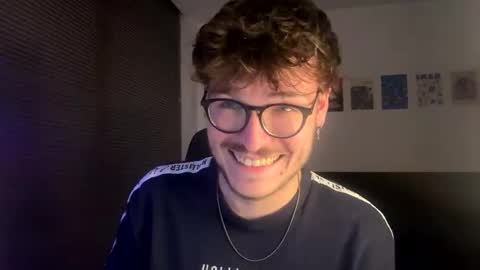 Snapshot of blueduck64 chatting on 11-13-25, 11:36 blueduck64 online show from 11-13-25, 11:36