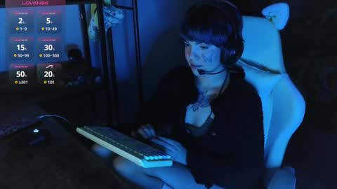 Blue online show from 12-12-24, 04:15