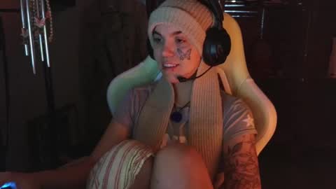 Blue online show from 02-14-25, 09:45