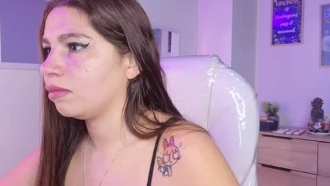 Snapshot of bluee_hazell chatting on 10-03-25, 11:40        online show from 10-03-25, 11:40
