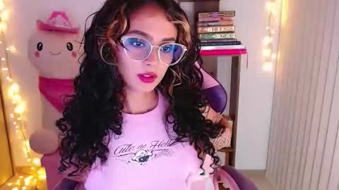 Im Abril .. Nice to meet you  thumb up me please its important  INDEPENDENT MODEL online show from 01-17-26, 12:37
