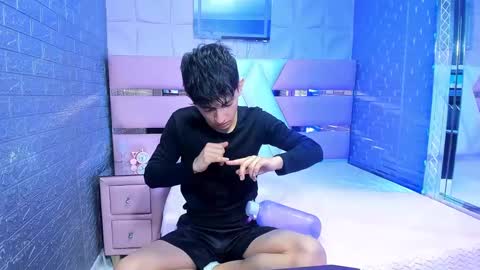 blueestar03 online show from 12-21-24, 12:27