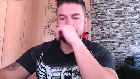 blueeyeboy0 online show from 10-14-25, 07:09