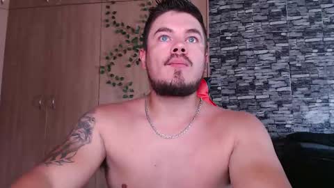 blueeyeboy0 online show from 10-30-25, 07:54