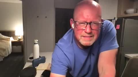 blueeyecowbow online show from 03-11-26, 04:18