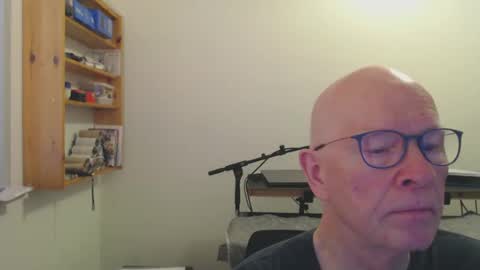 Snapshot of blueeyesn8 chatting on 12-04-24, 09:40 blueeyesn8 online show from 12-04-24, 09:40