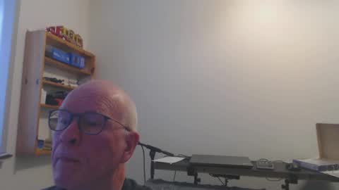 Snapshot of blueeyesn8 chatting on 02-12-25, 10:14 blueeyesn8 online show from 02-12-25, 10:14