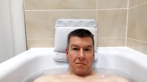 Snapshot of blueeyesteele chatting on 02-01-26, 06:28 blueeyesteele online show from 02-01-26, 06:28