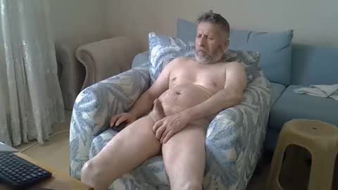 Snapshot of bluehot59 chatting on 04-27-26, 12:03 blue online show from 04-27-26, 12:03
