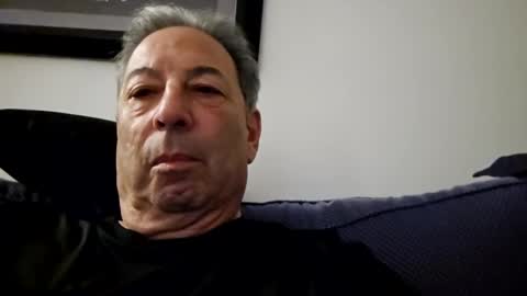 Snapshot of blueisles chatting on 02-18-25, 03:21 blueisles online show from 02-18-25, 03:21