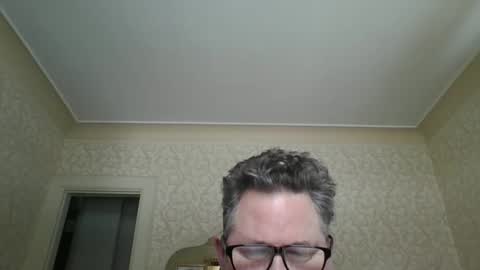 Snapshot of bluemoose70 chatting on 01-06-25, 06:20 bluemoose70 online show from 01-06-25, 06:20