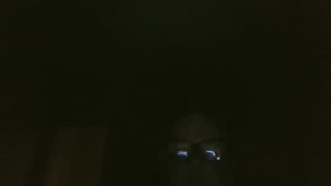 Snapshot of bluemoose70 chatting on 01-12-25, 01:11 bluemoose70 online show from 01-12-25, 01:11