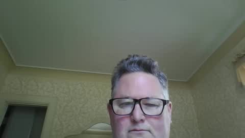 Snapshot of bluemoose70 chatting on 09-08-25, 03:44 bluemoose70 online show from 09-08-25, 03:44