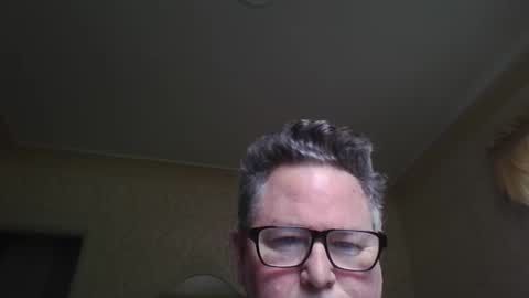 Snapshot of bluemoose70 chatting on 09-27-25, 03:39 bluemoose70 online show from 09-27-25, 03:39