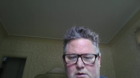 Snapshot of bluemoose70 chatting on 10-08-25, 02:36 bluemoose70 online show from 10-08-25, 02:36