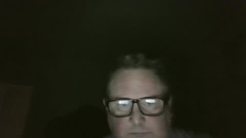 Snapshot of bluemoose70 chatting on 11-16-25, 01:00 bluemoose70 online show from 11-16-25, 01:00