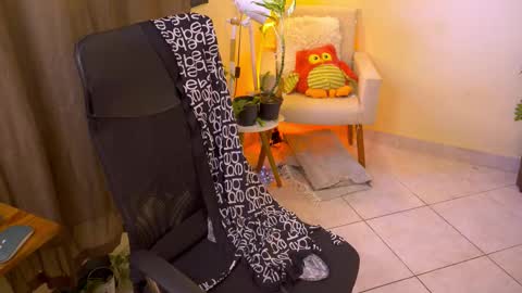 FLORAA online show from 03-07-26, 03:20