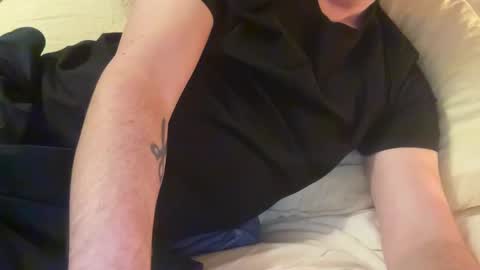 Snapshot of blueroom25 chatting on 01-19-25, 09:34 Blue Room online show from 01-19-25, 09:34